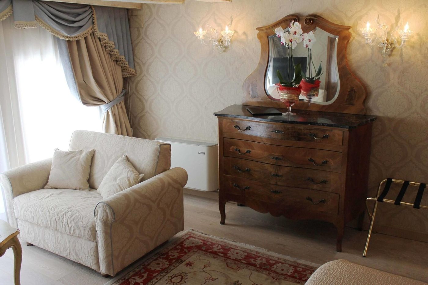 Palazzo-Abadessa-Room-3