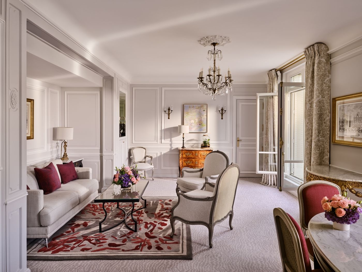 Hotel-Plaza-Athenee-Room-31