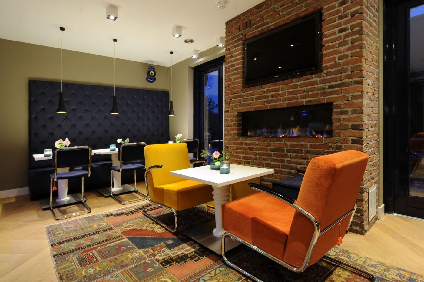 Blue-Mansion-Hotel-Lobby-11