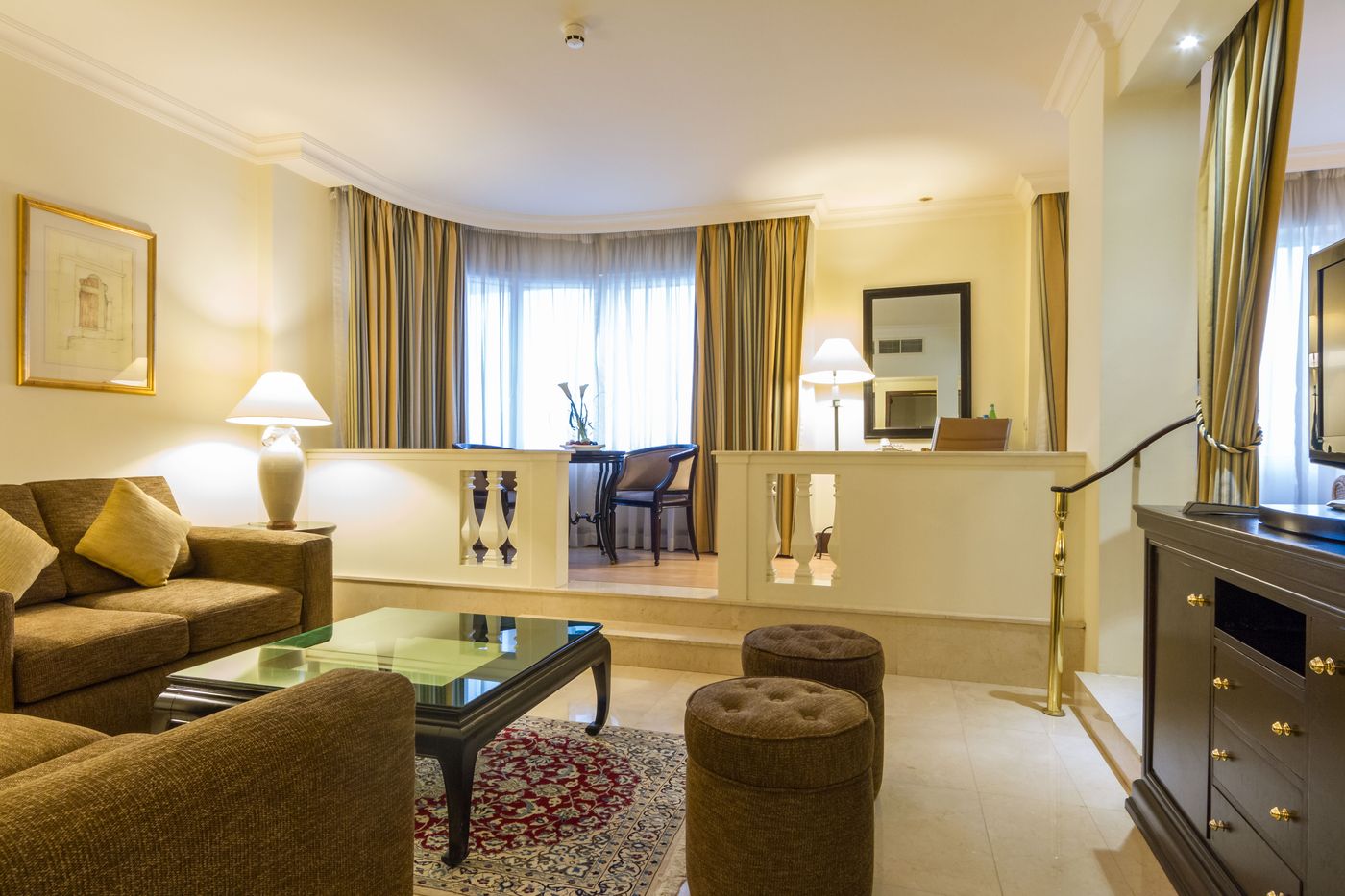 Grand-Excelsior-Deira-Hotel-Room-16