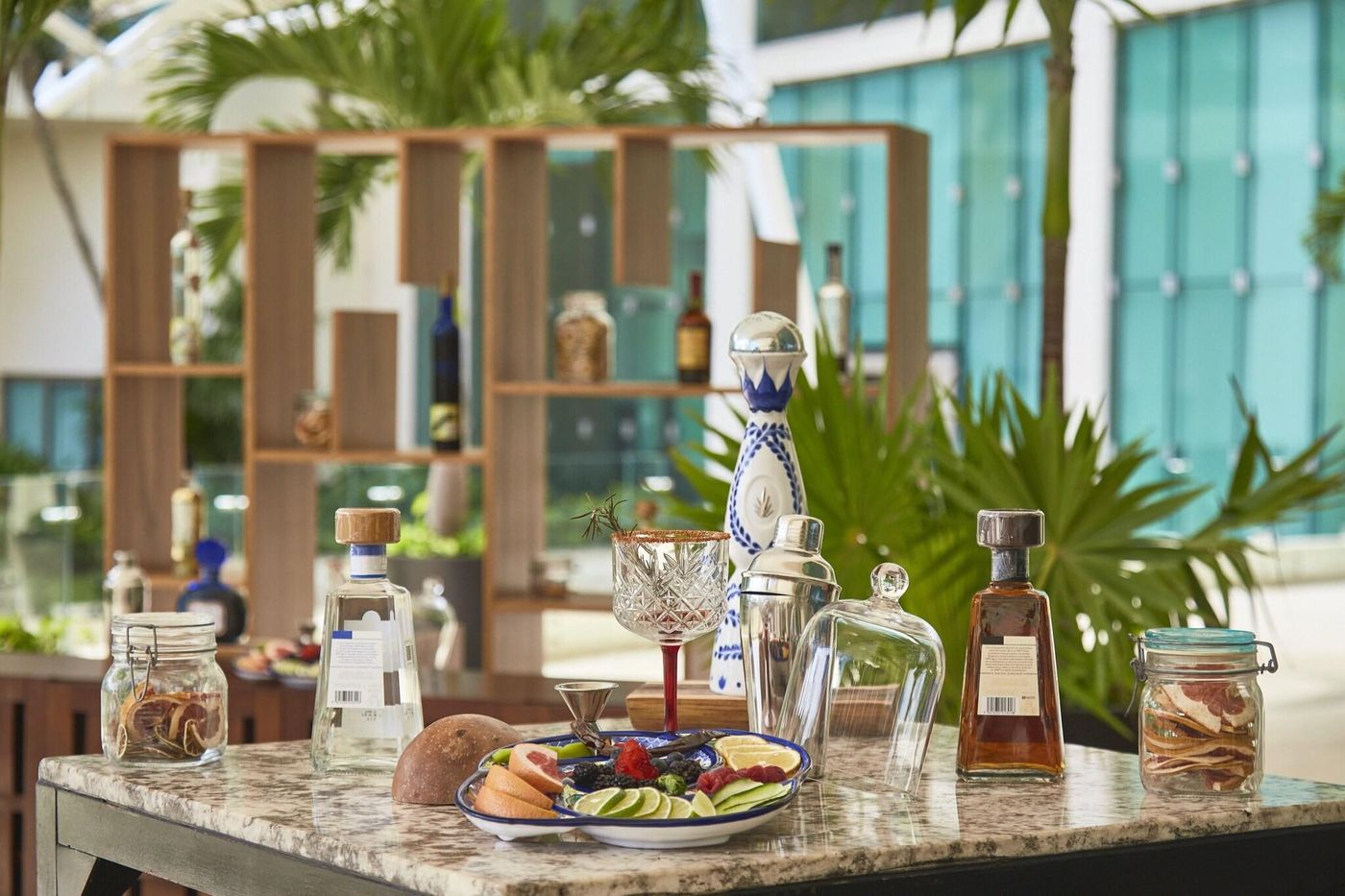 Live-Aqua-Beach-Resort-Canc----n-Restaurant-56