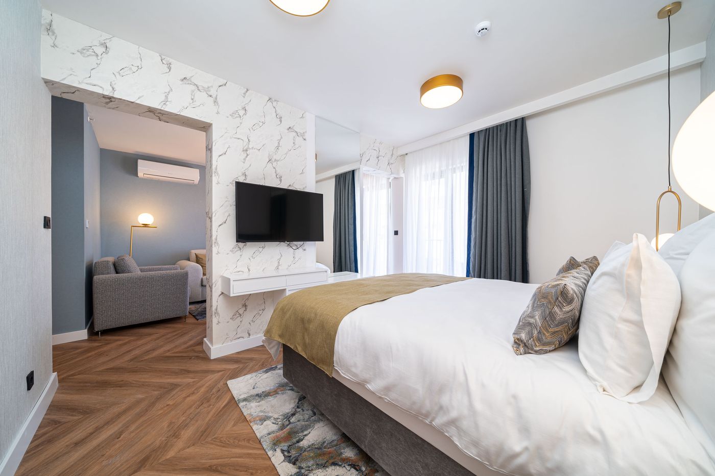 Hotel-Millennium-Room-13