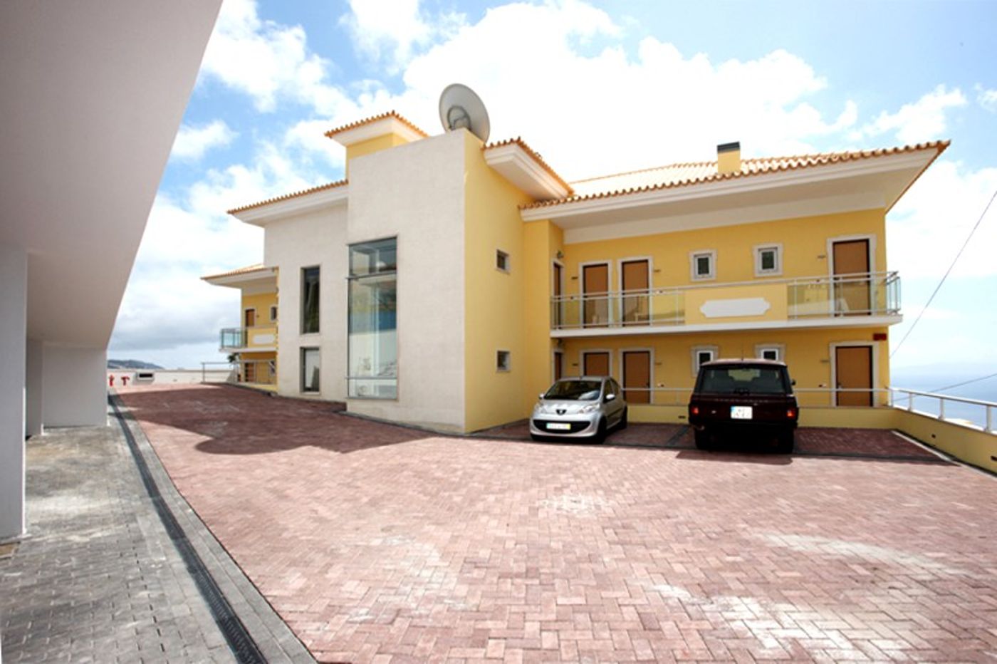 Hotel-Apartamentos-Baia-Brava-General-view-6
