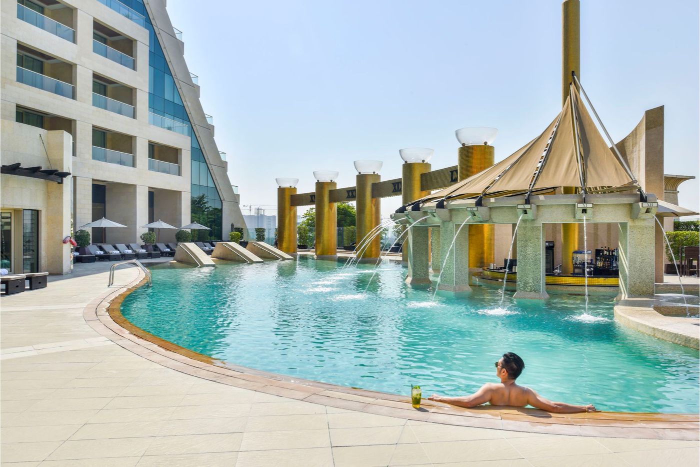 Raffles-Dubai-Hotel-Pool-3