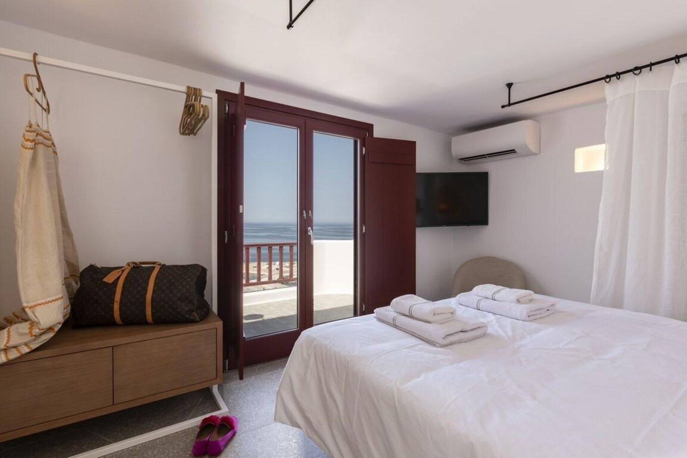 Porto-Mykonos-Hotel-Room-32