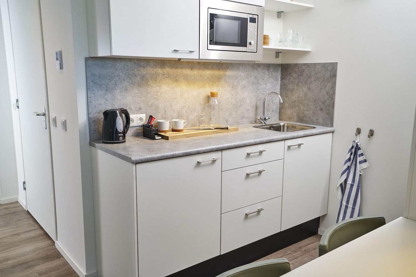 Amrath-Apart-Hotel-Schiphol-Badhoevedorp-Room-28