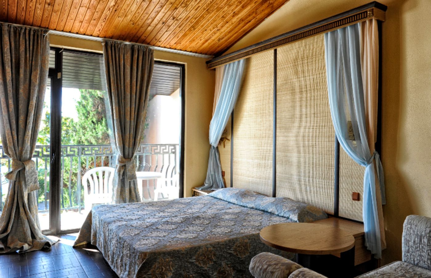 Elenite-Holiday-Village-Room-21