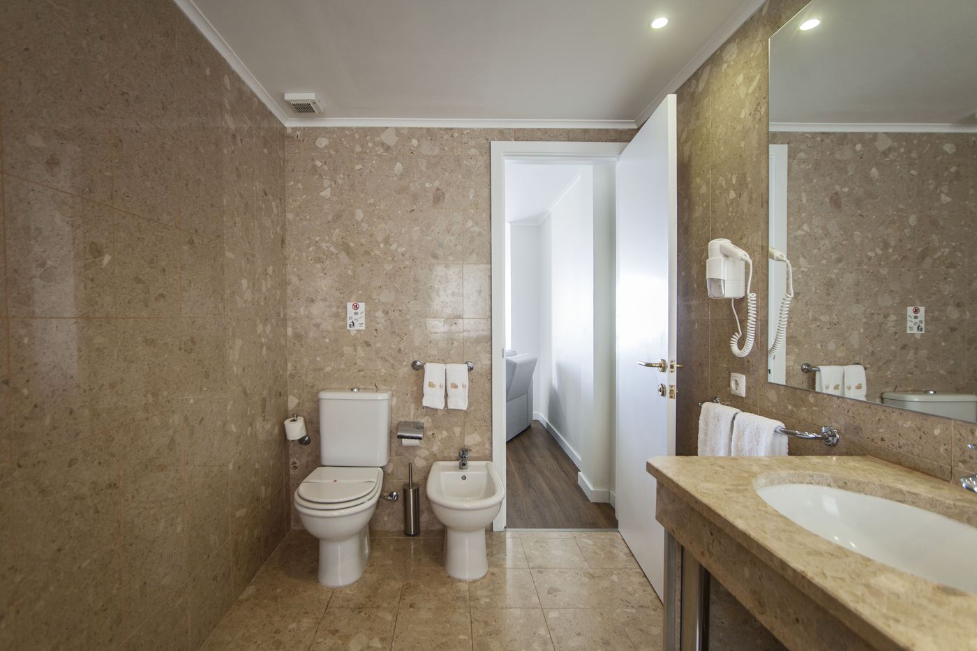 Hotel-Apartamentos-Gaivota-Room-46