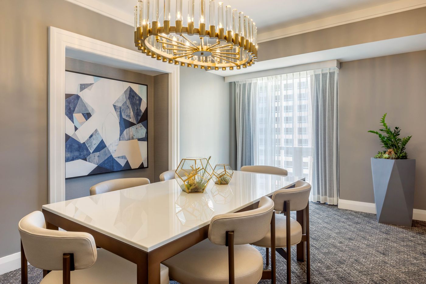 Omni-Los-Angeles-Hotel-at-California-Plaza-Room-12