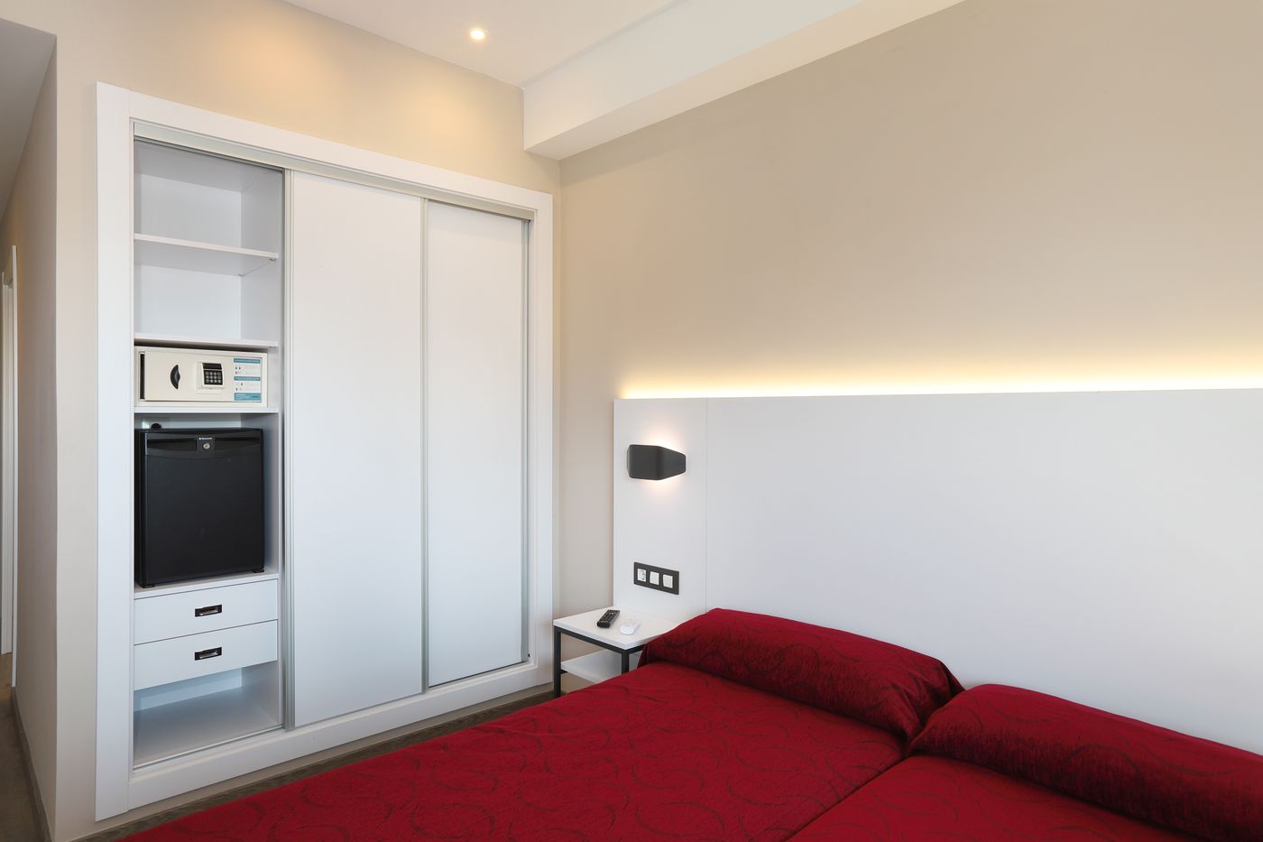 Alameda-Hotel-Room-16