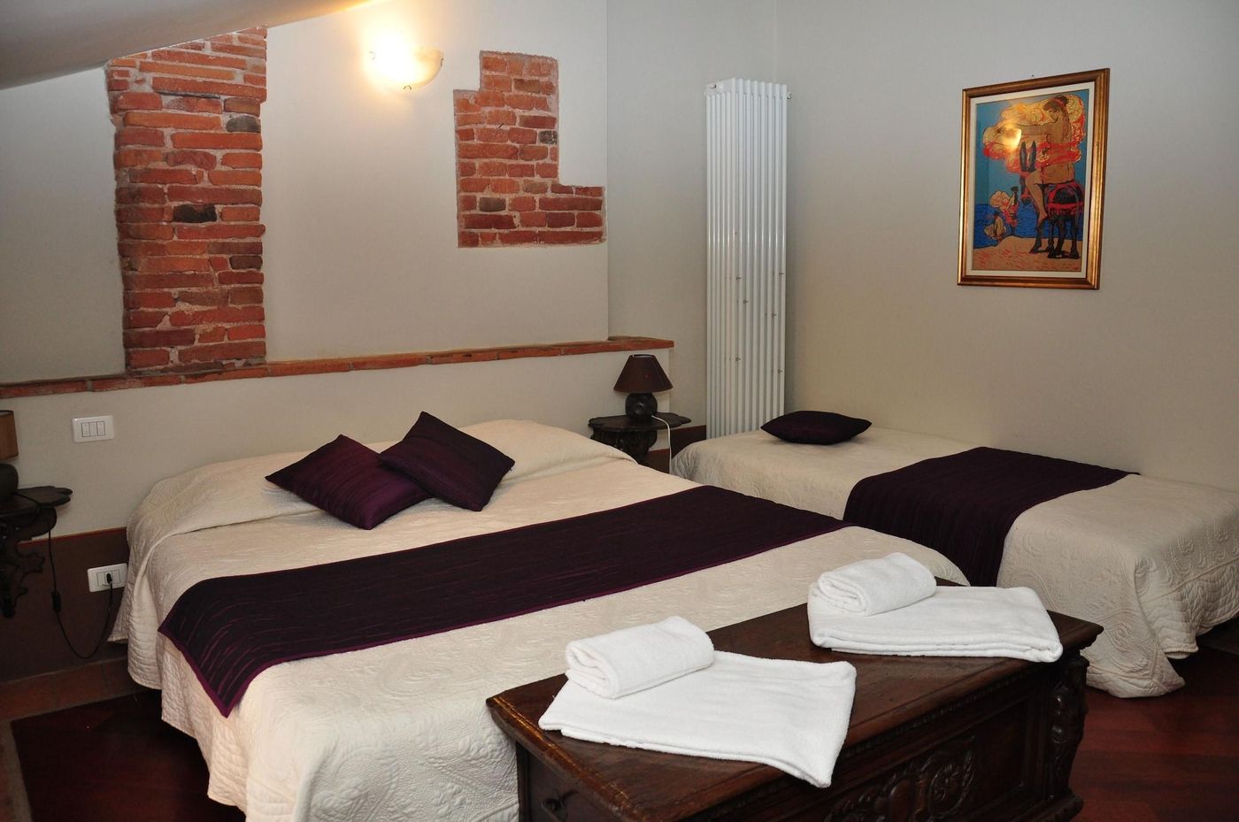 At-Home-Bed-And-Breakfast-Room-22