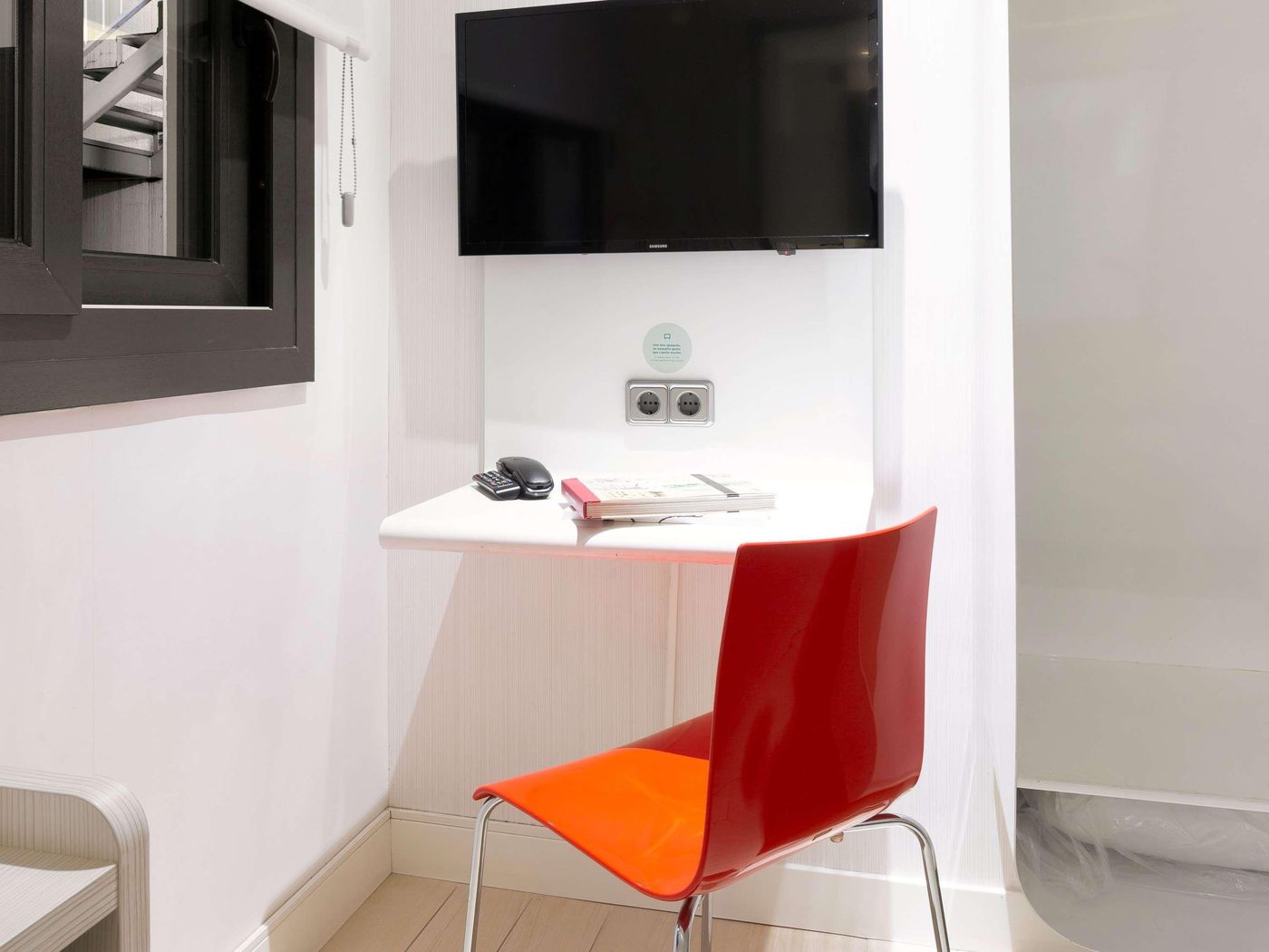 Ibis-Styles-Madrid-Prado-Room-33