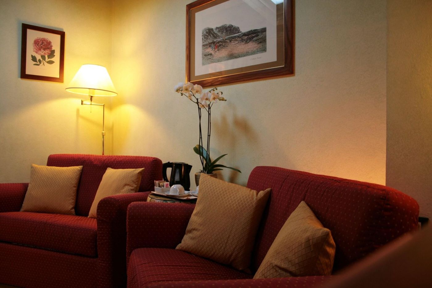 Rosary-Garden-Hotel-Room-16