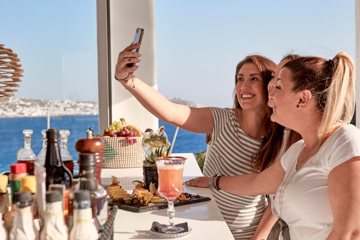 Mykonos-Princess-Hotel-Bar-66