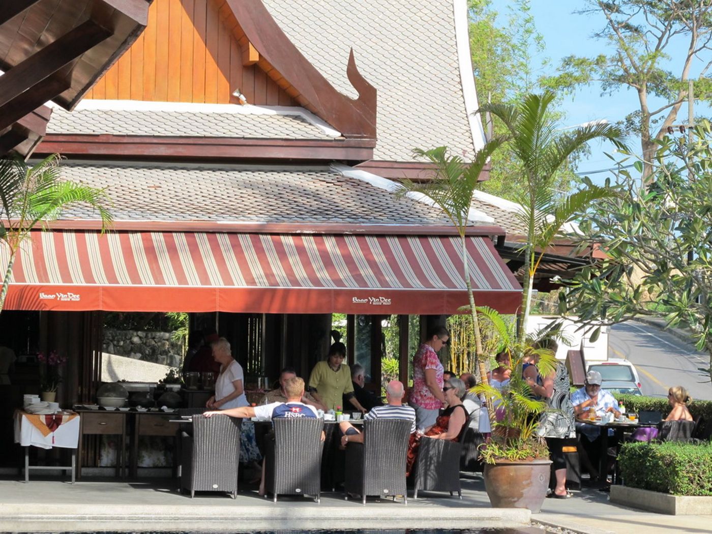 Baan-Yin-Dee-Boutique-Resort-Restaurant-15