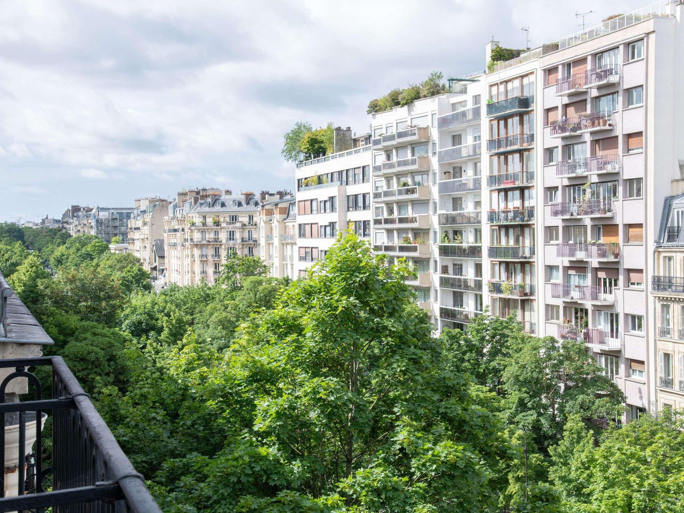 Hotel-Mercure-Paris-Montparnasse-Raspail-Room-3