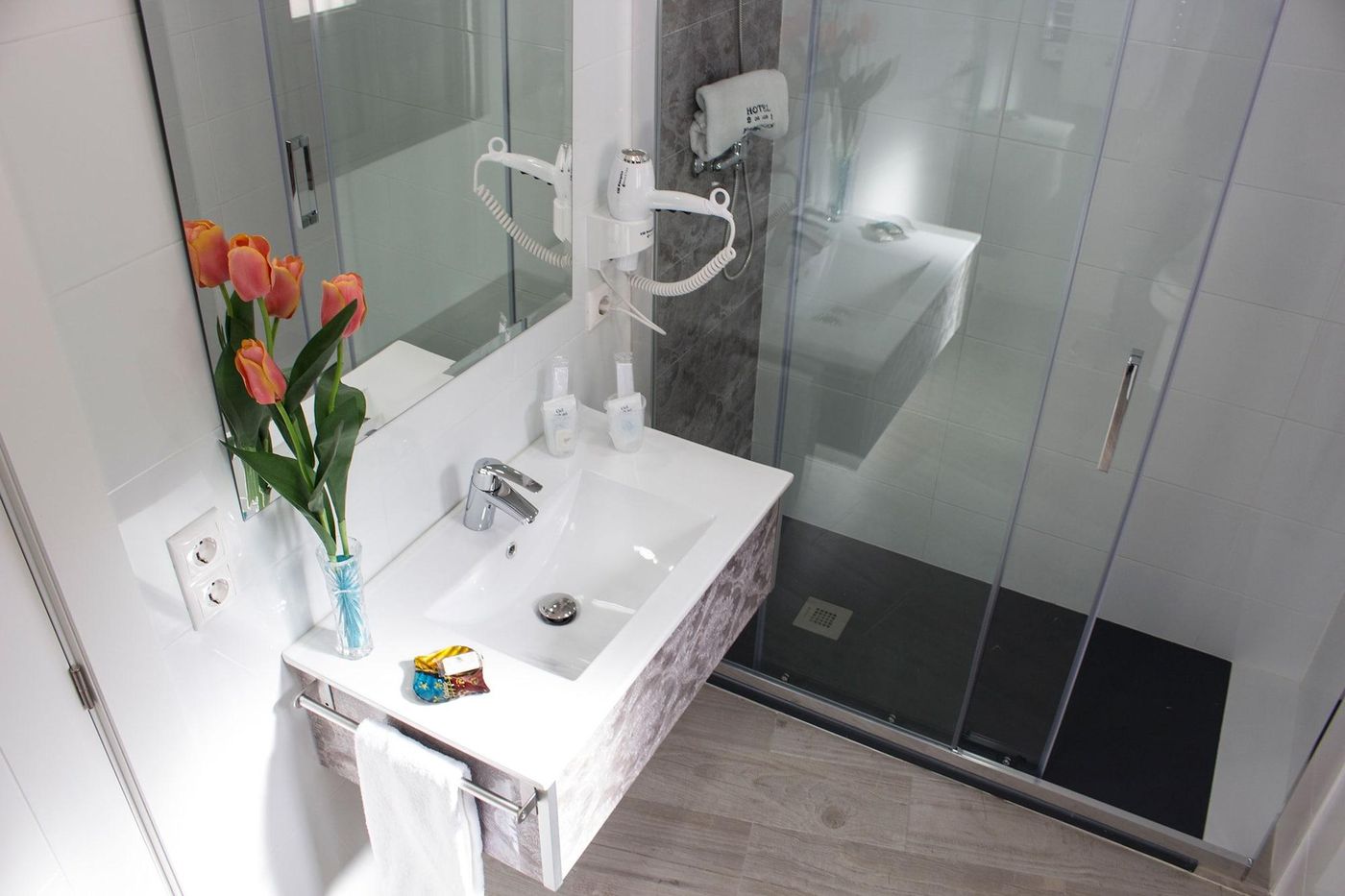 Piso San Pablo (Habitaciones)-Spain-CÃ³rdoba-Room-4