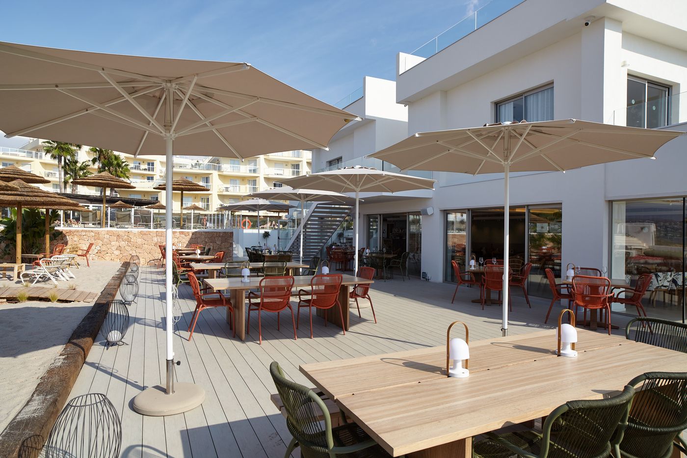 Marina-Palace-Prestige-by-Intercorp-Hotel-Group-Restaurant-12