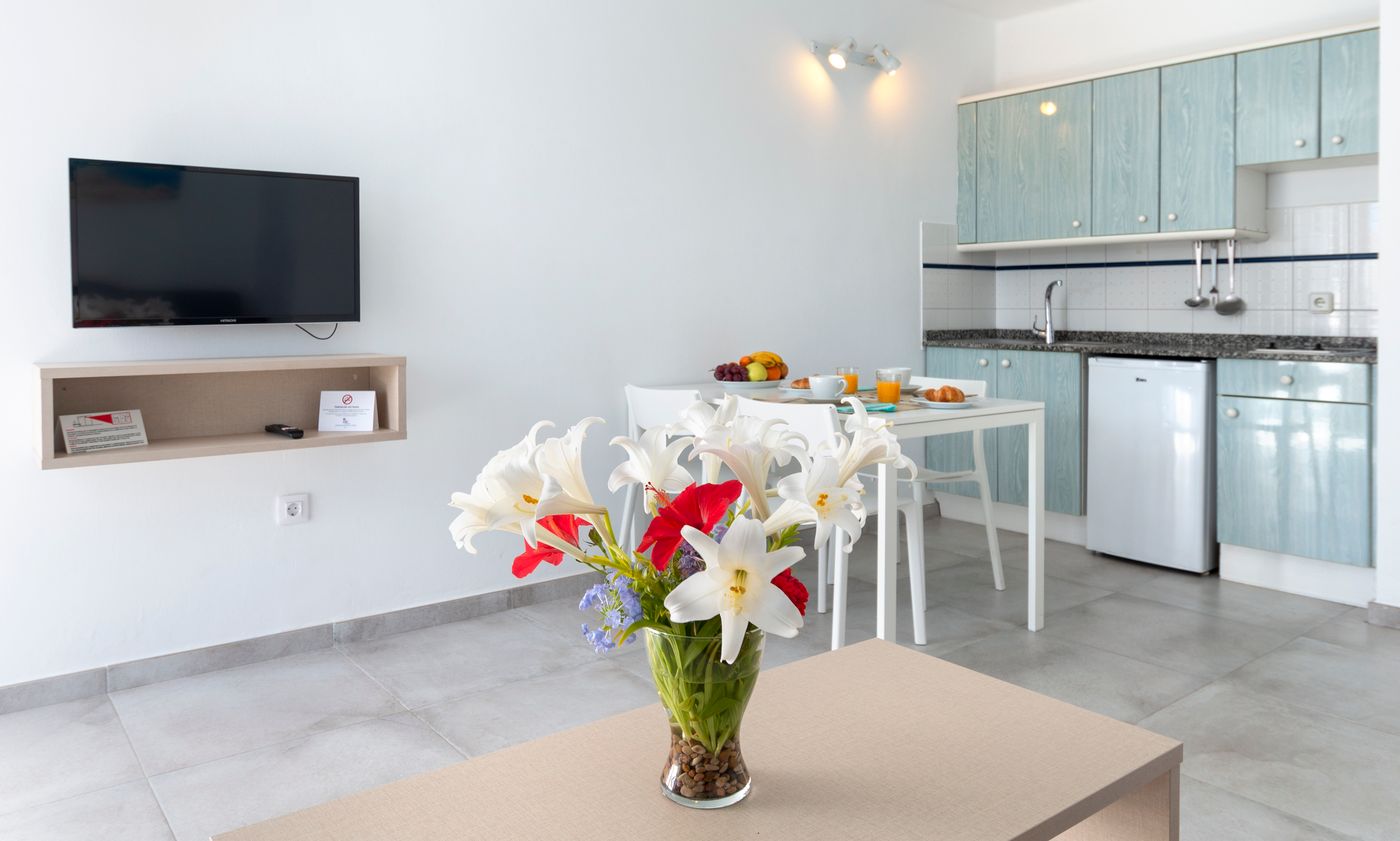 Apartamentos-LIVVO-Oasis-Room-20