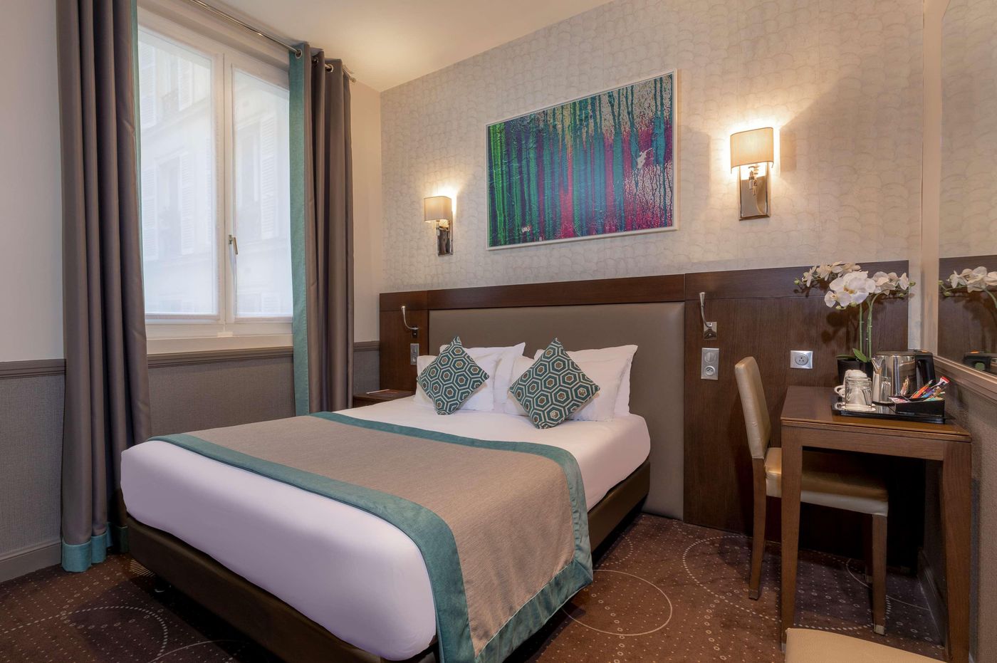 Elysees-Ceramic-Room-24