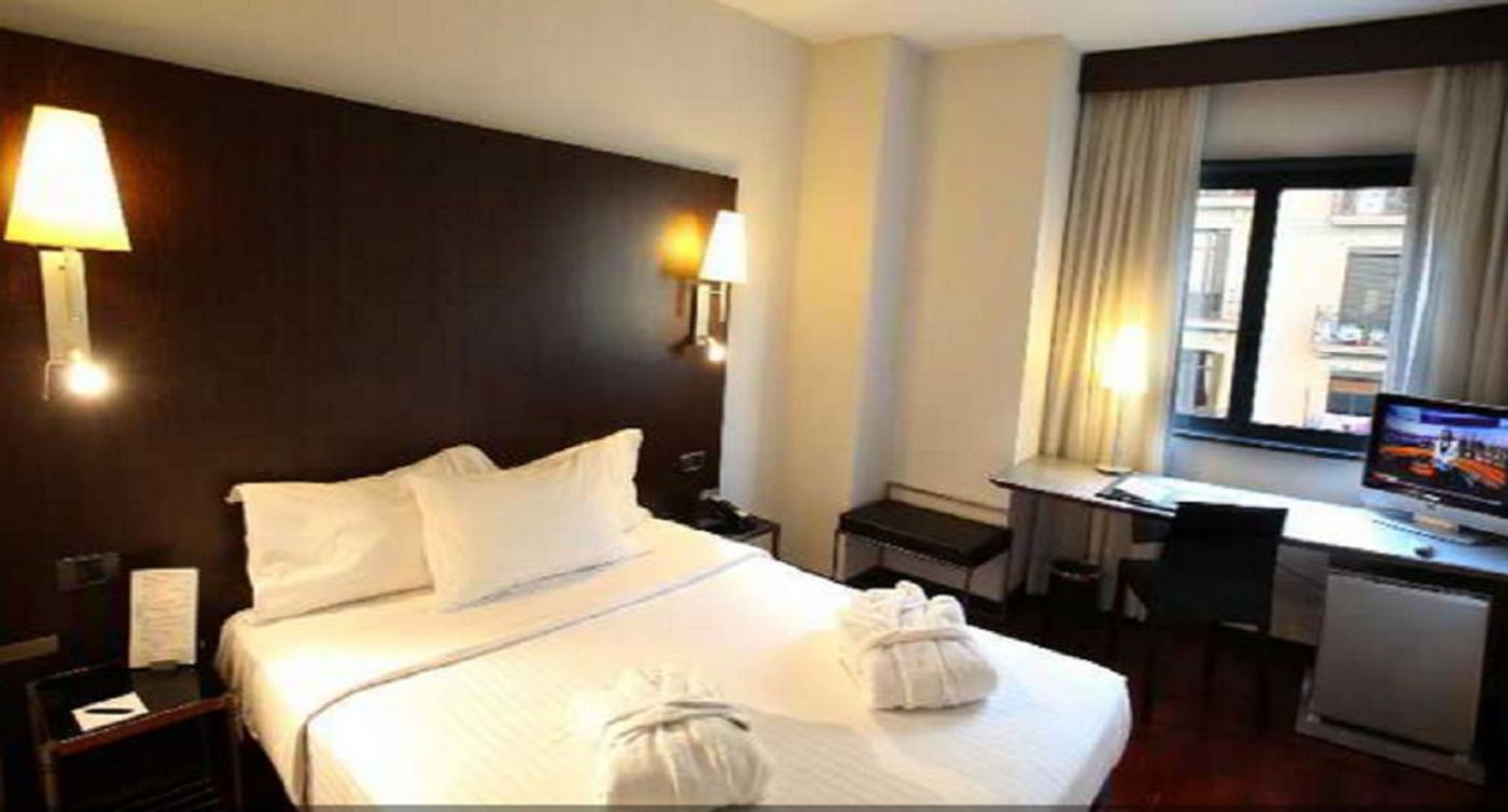 Hotel Vilamari-Spain-Barcelona-Room-3