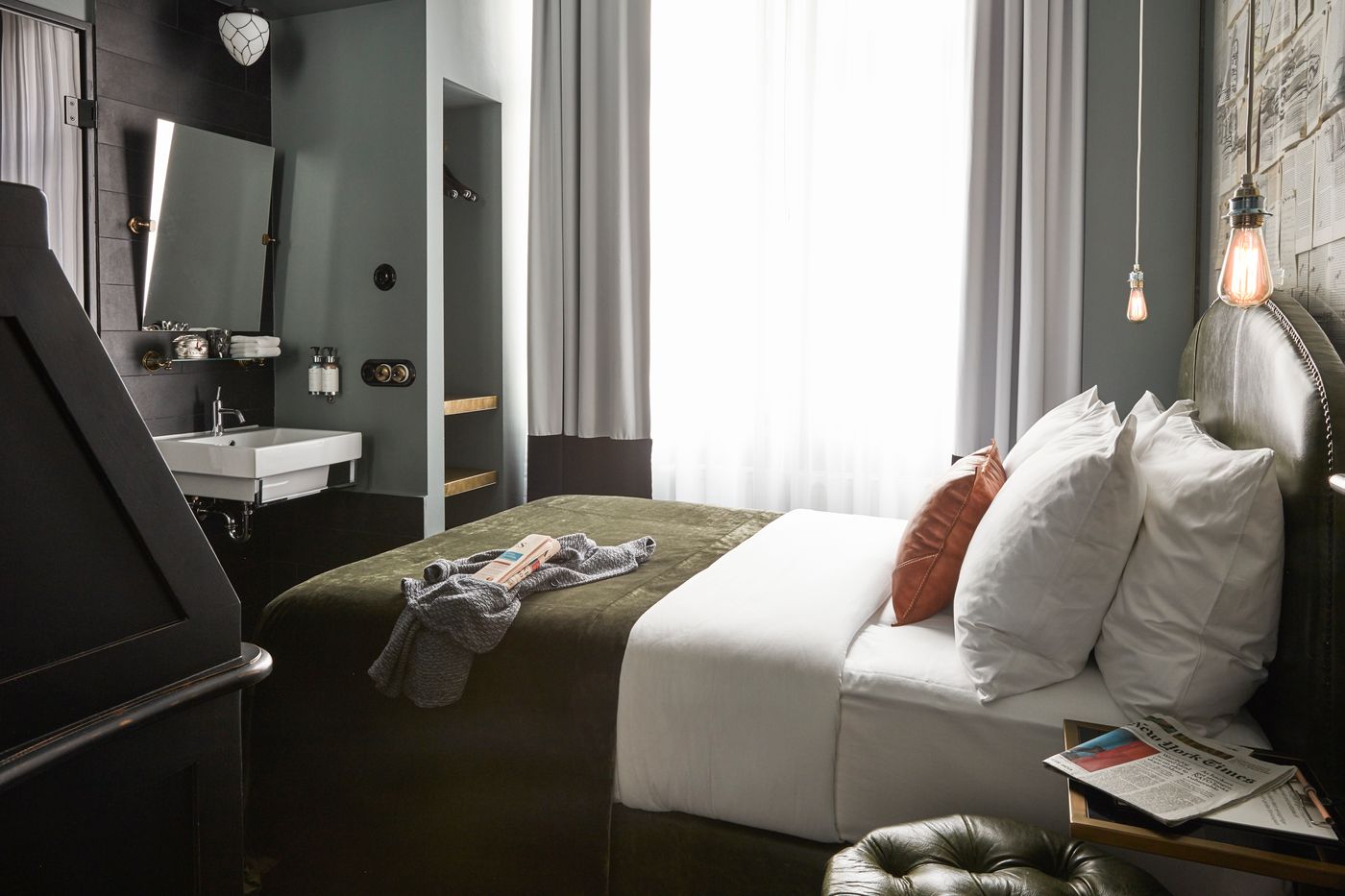 Sir-Savigny-Hotel--part-of-Sircle-Collection-Room-25