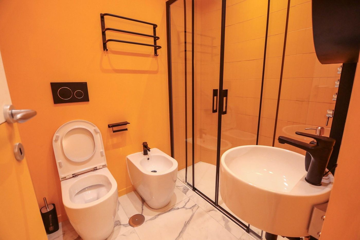 O-Effe--Global-Suites-at-Vatican-Room-27