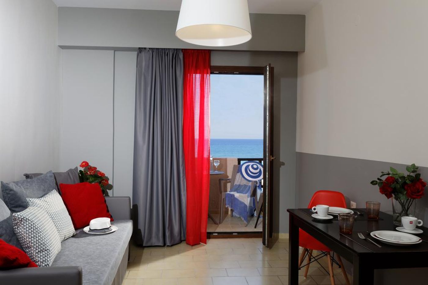 Dimitra Hotel & Apartments