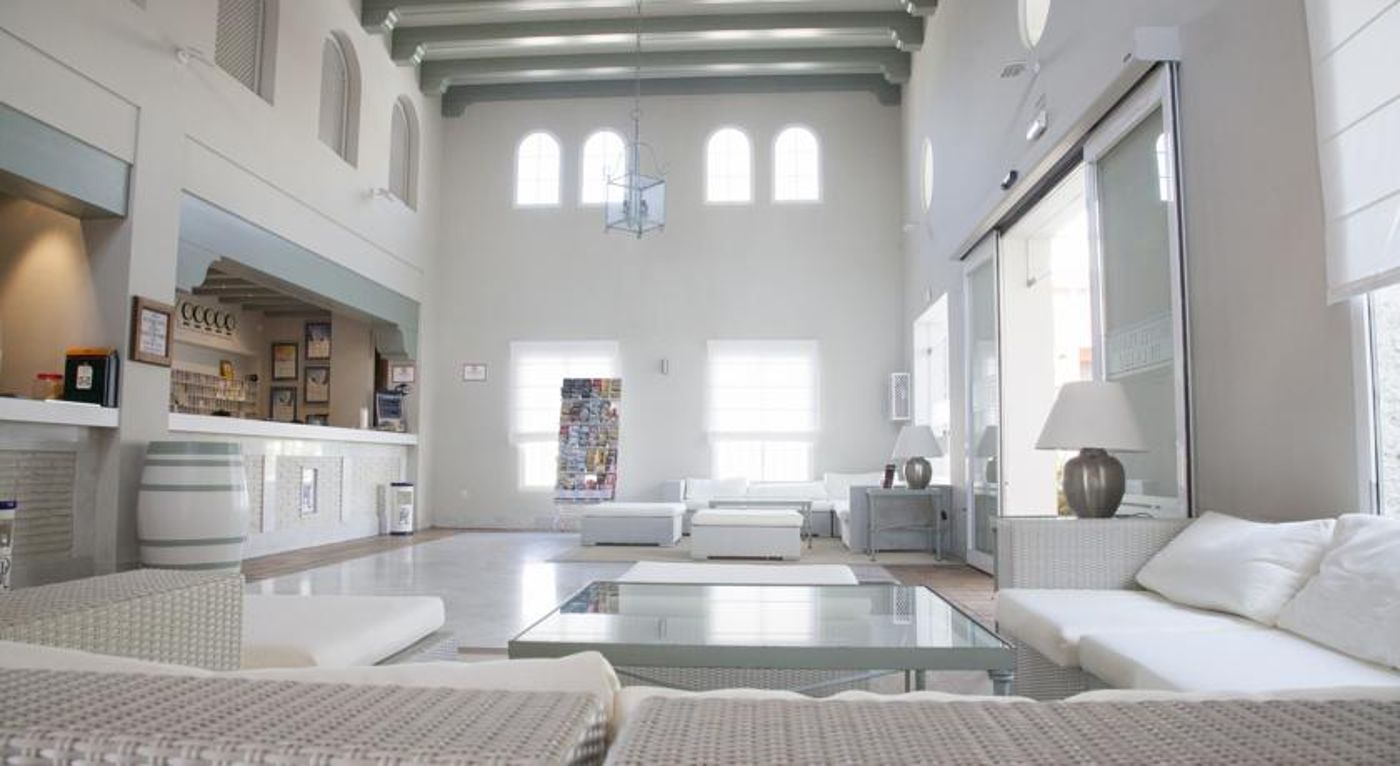 Playa De La Luz Hotel