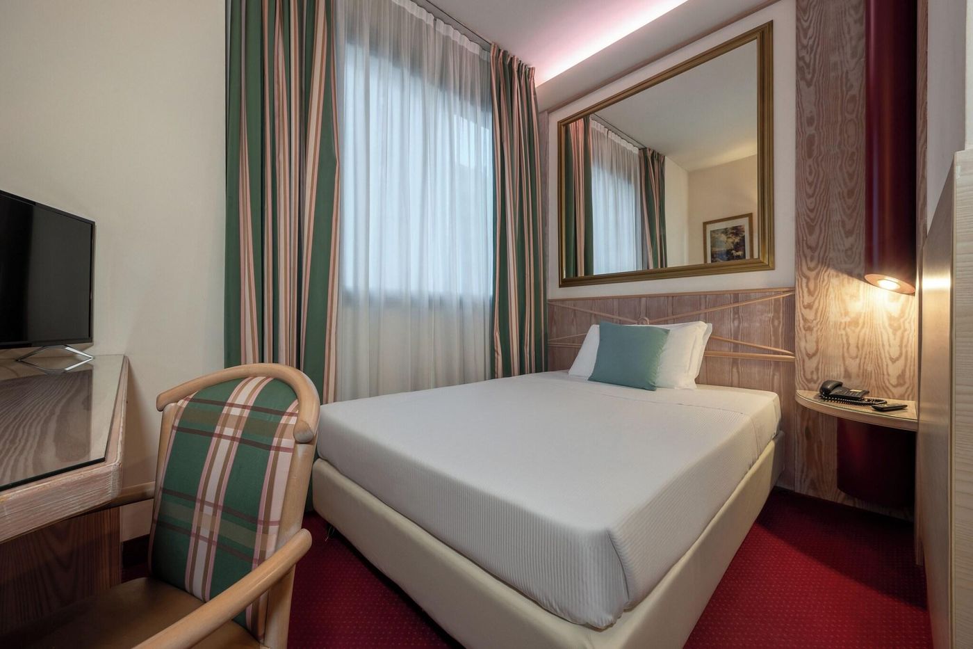iH-Hotels-Milano-St--John-Room-19