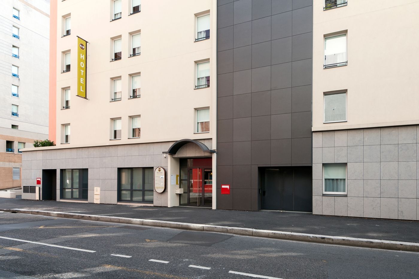 B&B HOTEL Lyon Caluire Cité Internationale - France - CALUIRE-ET-CUIRE - General view - 9