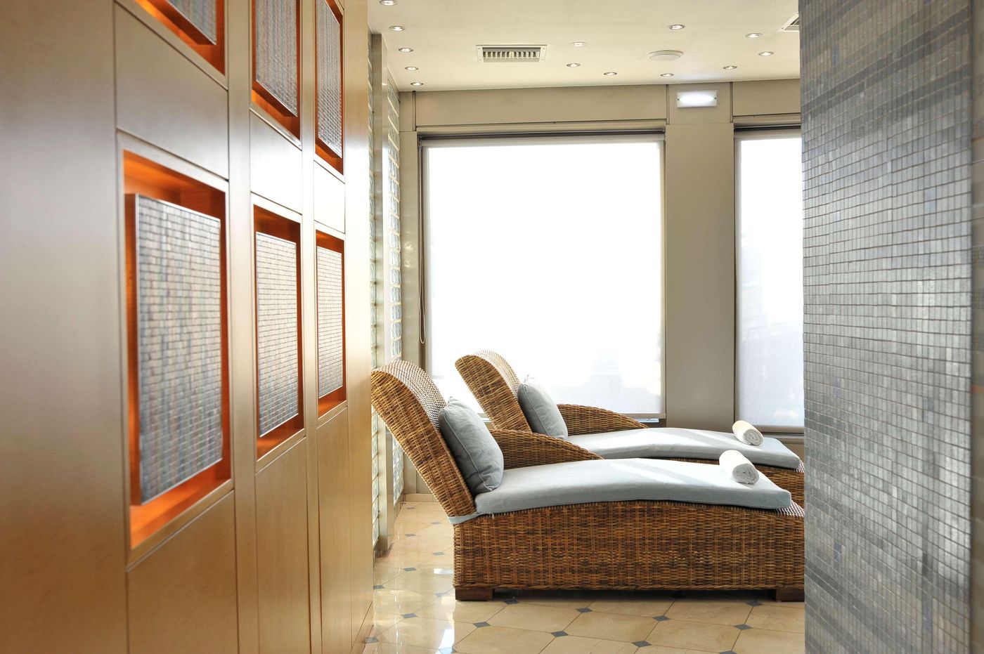 Melia-Athens-Sports-and-Entertainment-76