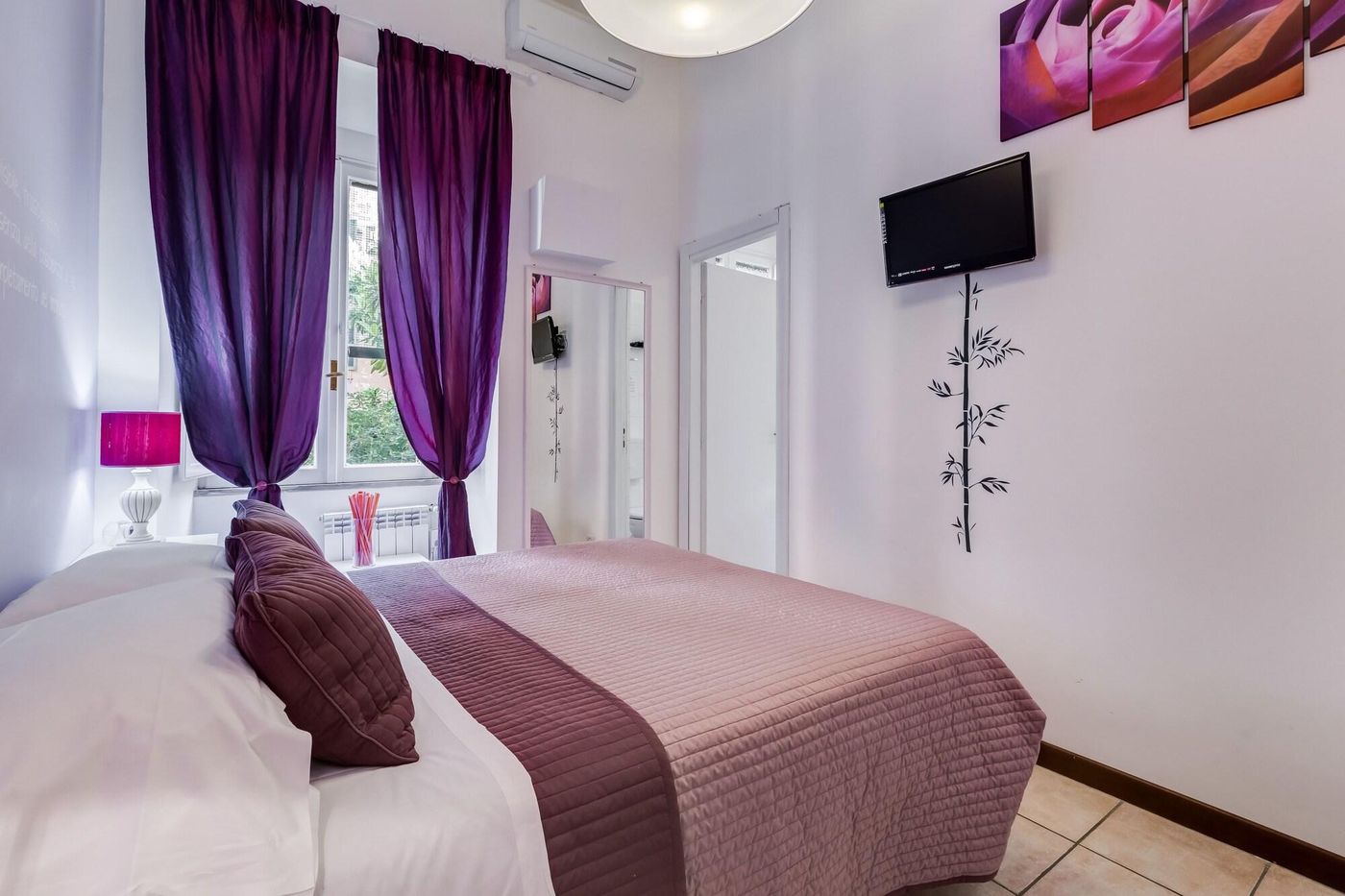 Allegra-s-House-Room-11