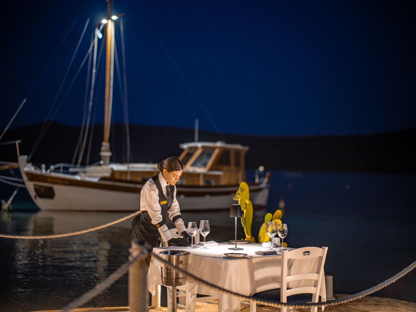 Royal-Marmin---Adult-Only-Restaurant-25