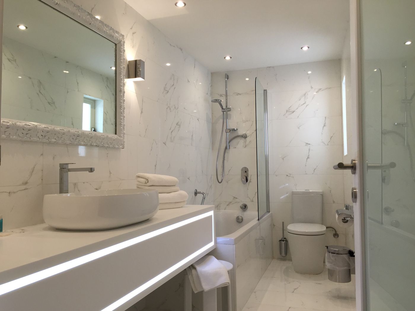 Osborne-Hotel-Room-55