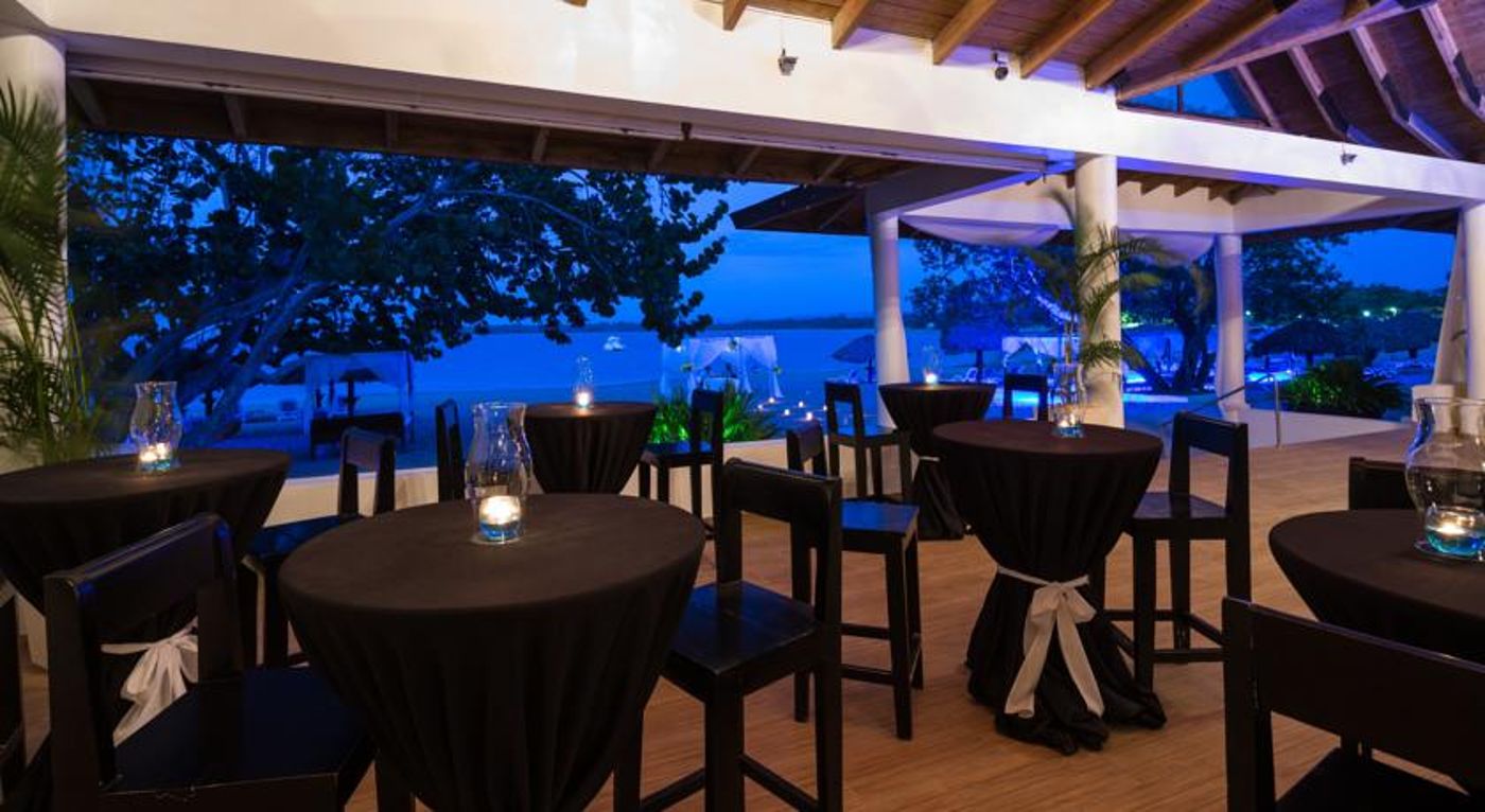 Blue Bay Getaway Villas Doradas - Adults Only