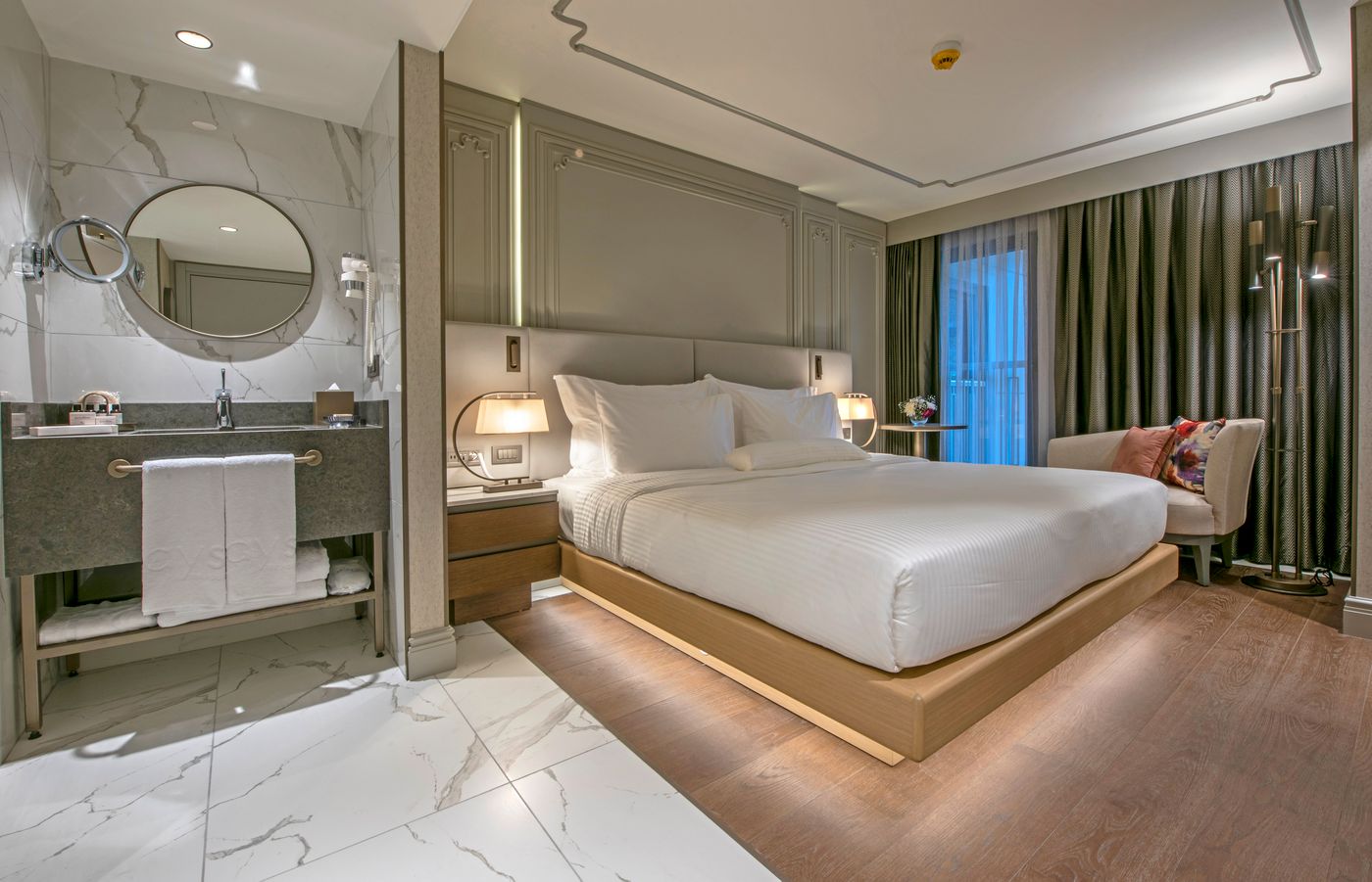 Stayso-The-House-Hotel-Room-34