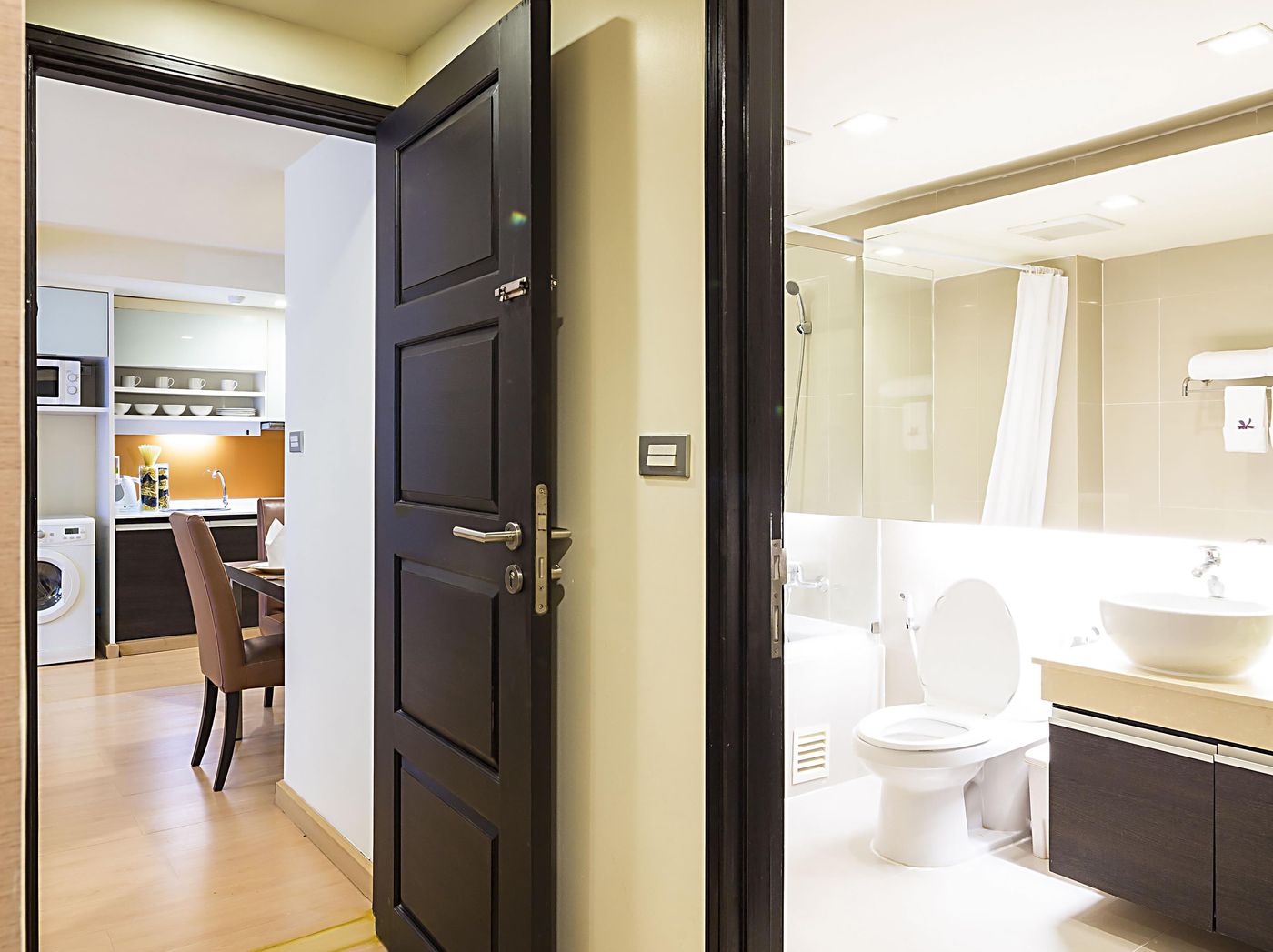 Aspen-Suites-Sukhumvit-2-Room-39