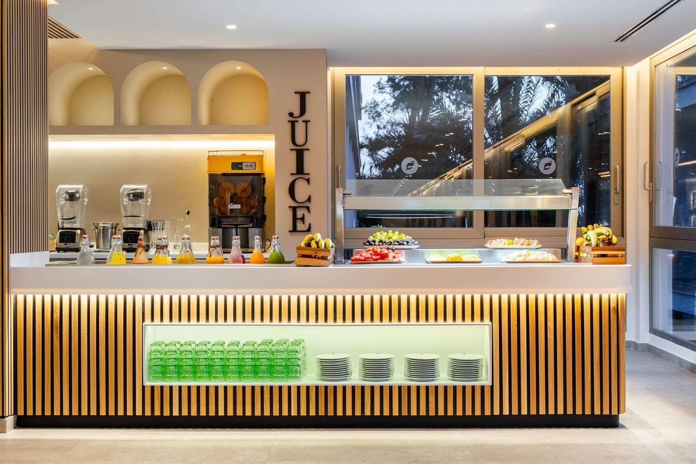 THB-Los-Molinos-Class-Restaurant-55