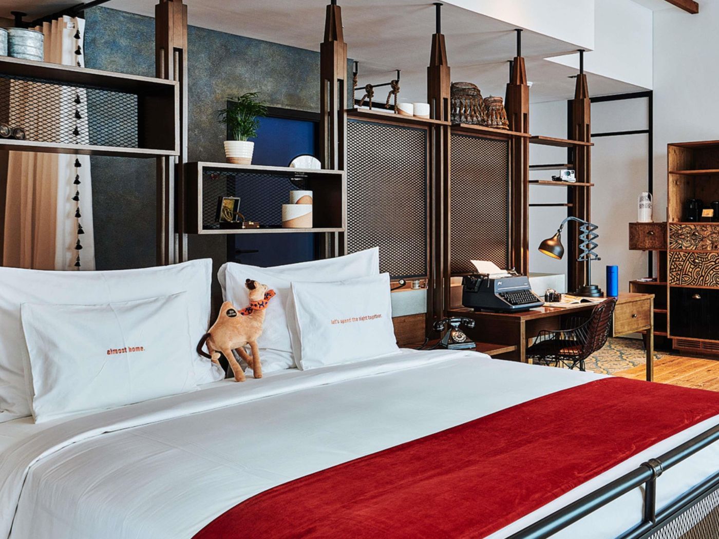 25hours-Hotel-Dubai-One-Central-Room-24