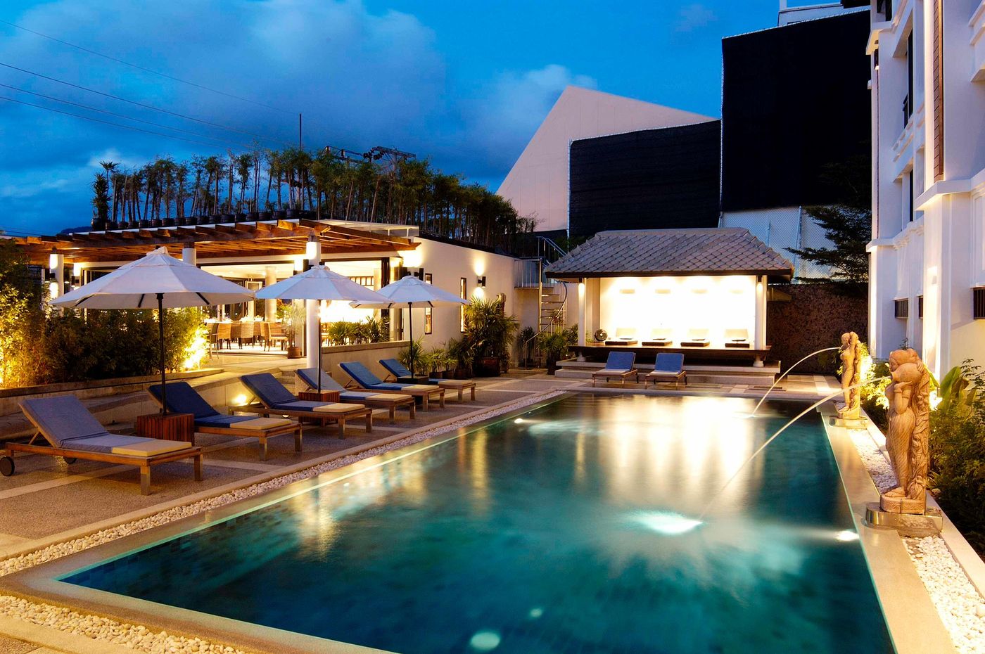 Avantika-Boutique-Pool-3