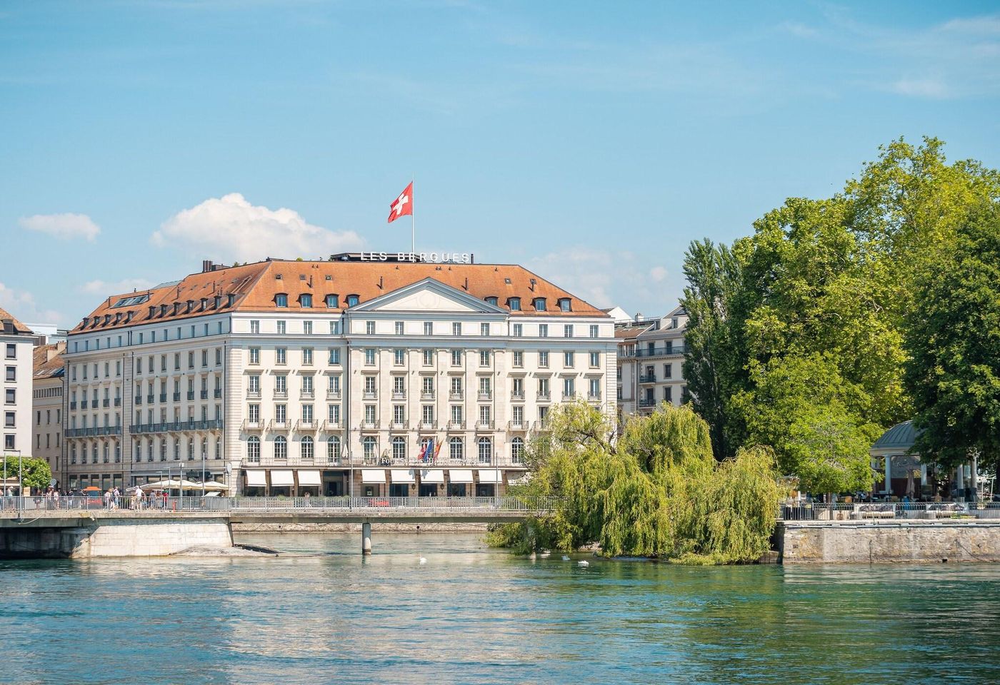 Four-Seasons-Hotel-Geneva-General-view-1