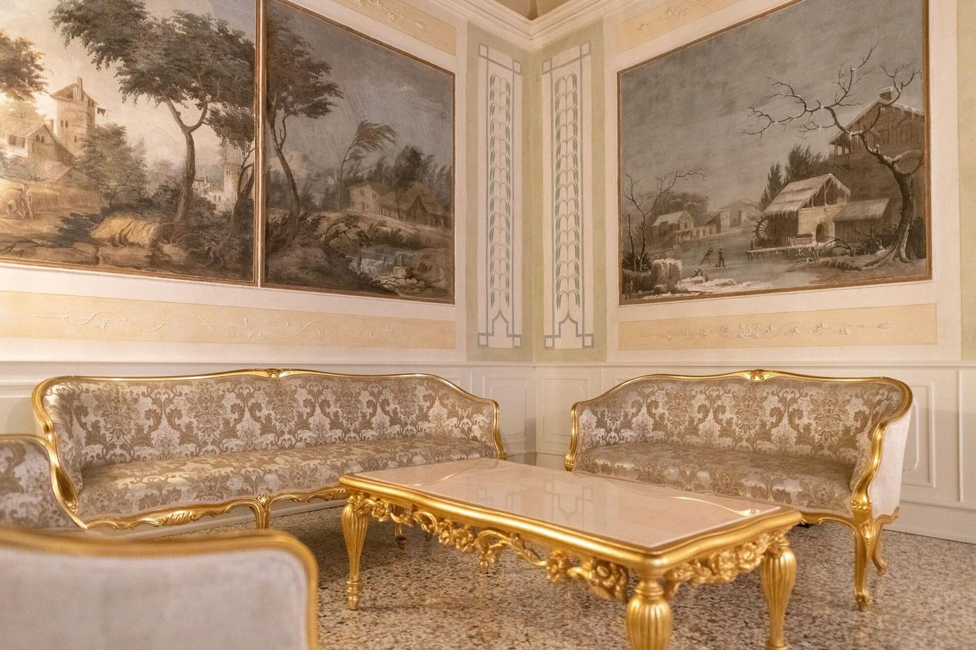 Ca-Bonfadini-Historic-Experience-Room-12