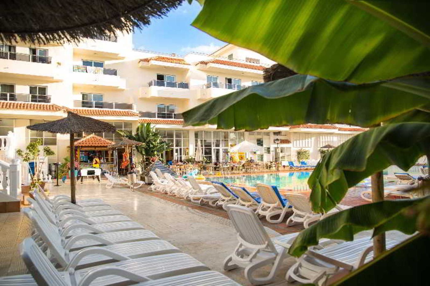 Oro-Blanco-Apartments-Pool-16