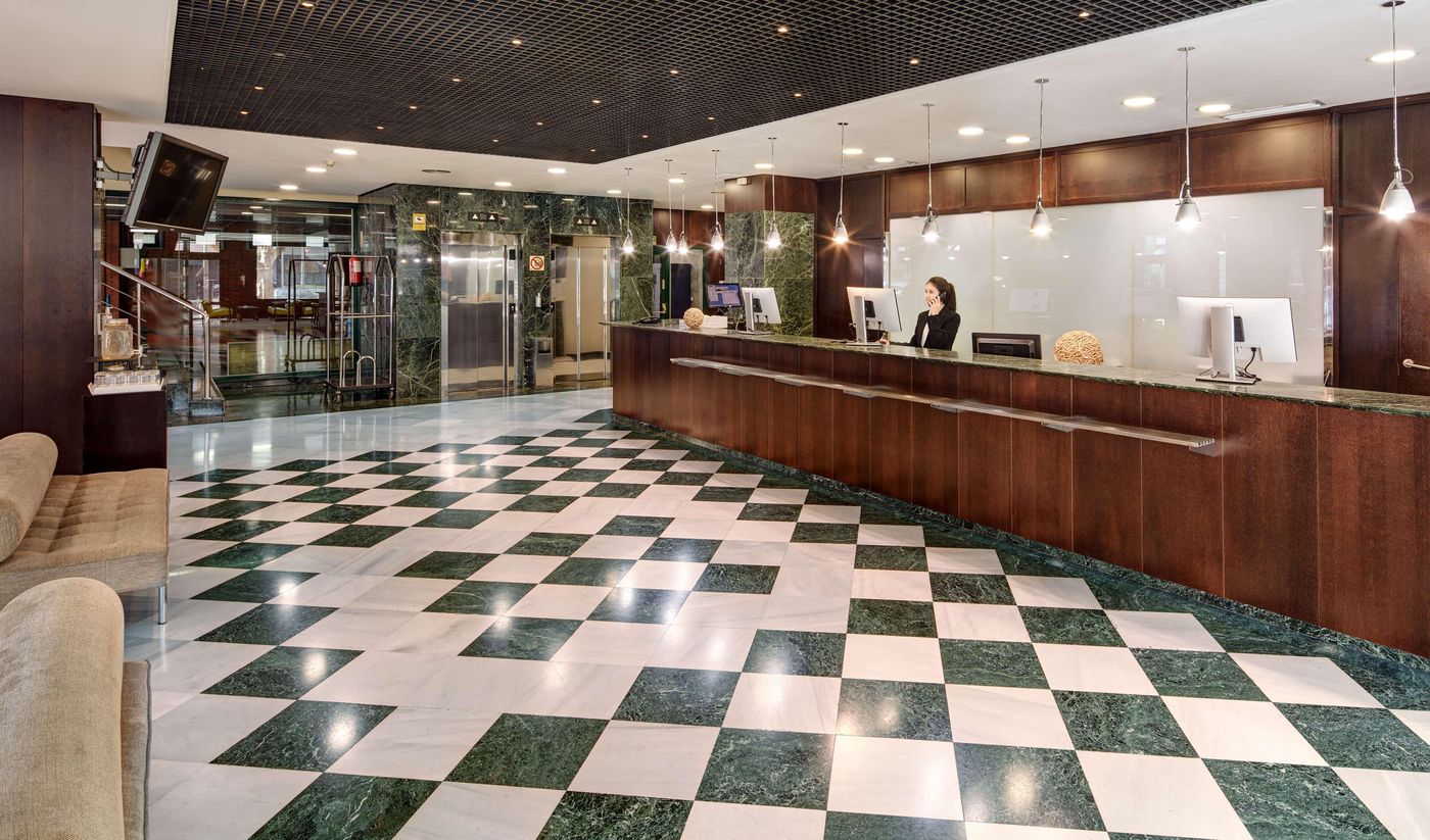 NH-Amistad-Murcia-Lobby-47