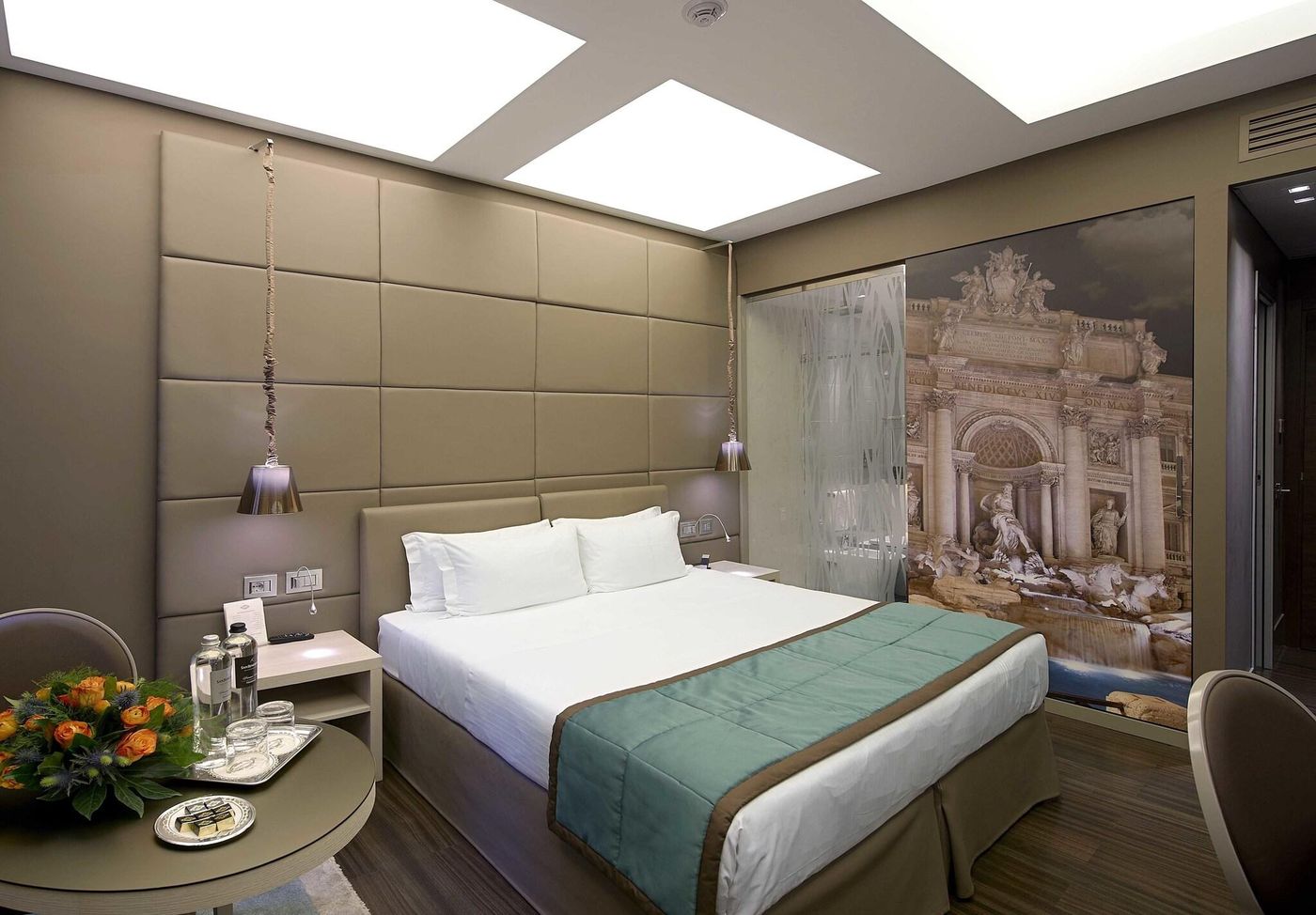 Harry-s-Bar-Trevi-Hotel---Restaurant-Room-34