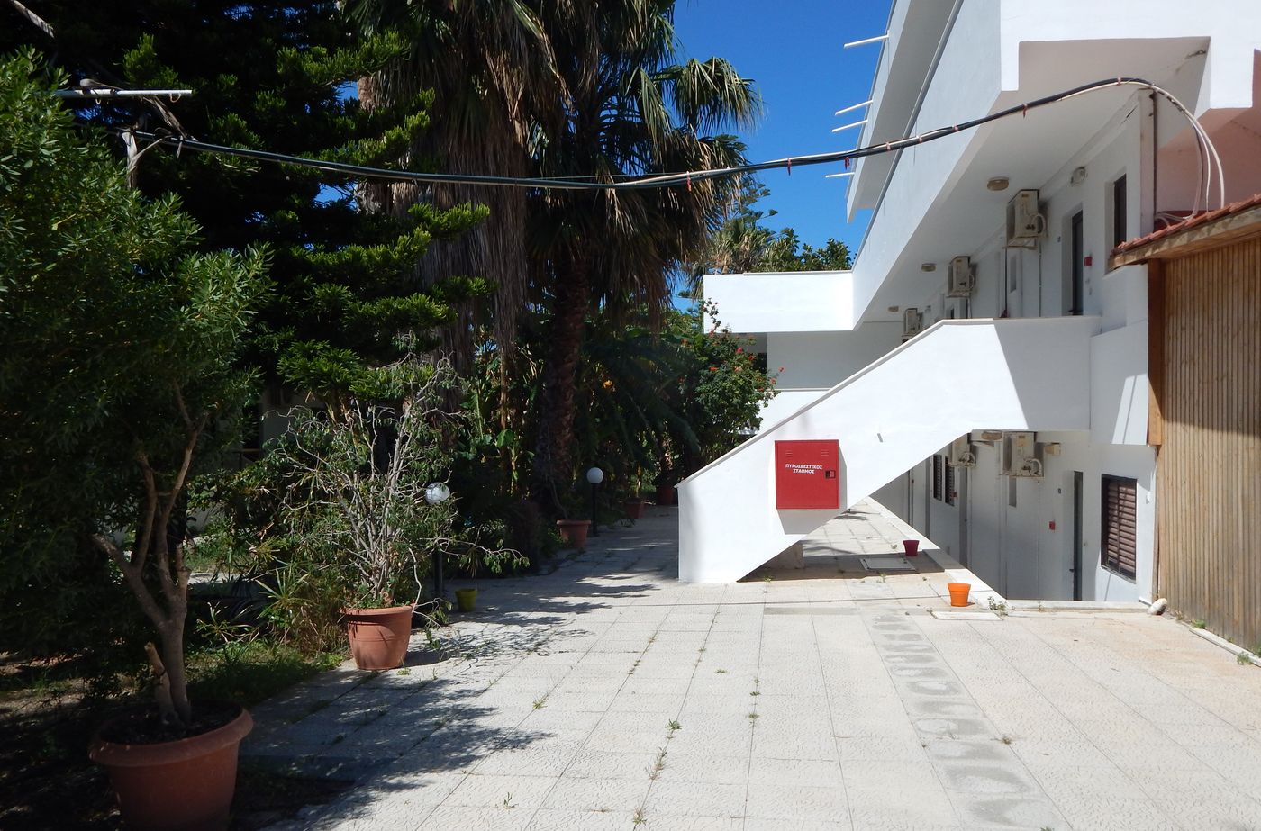 Dreams-4U-Apartments-Terrace-11