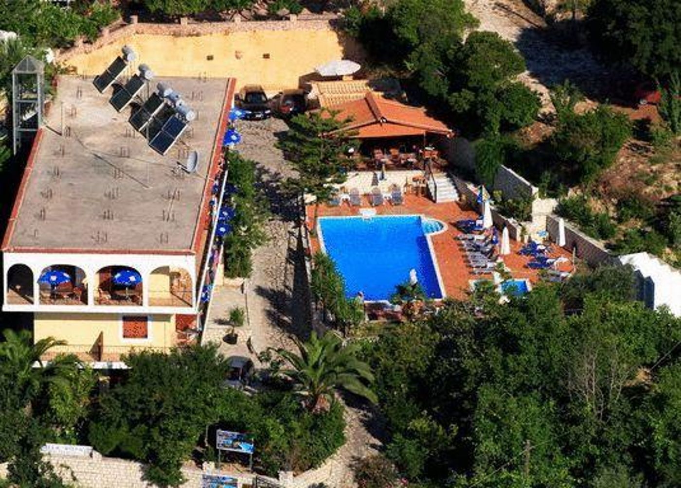 Bella Vista Apartments