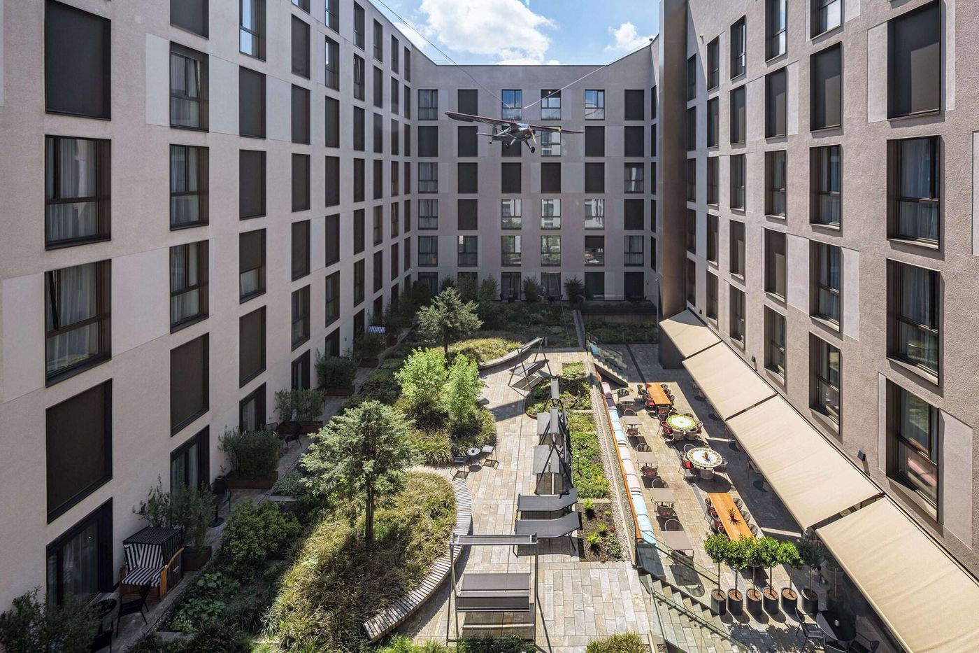 Radisson Hotel & Suites Zurich-Switzerland-Zurich-General view-5