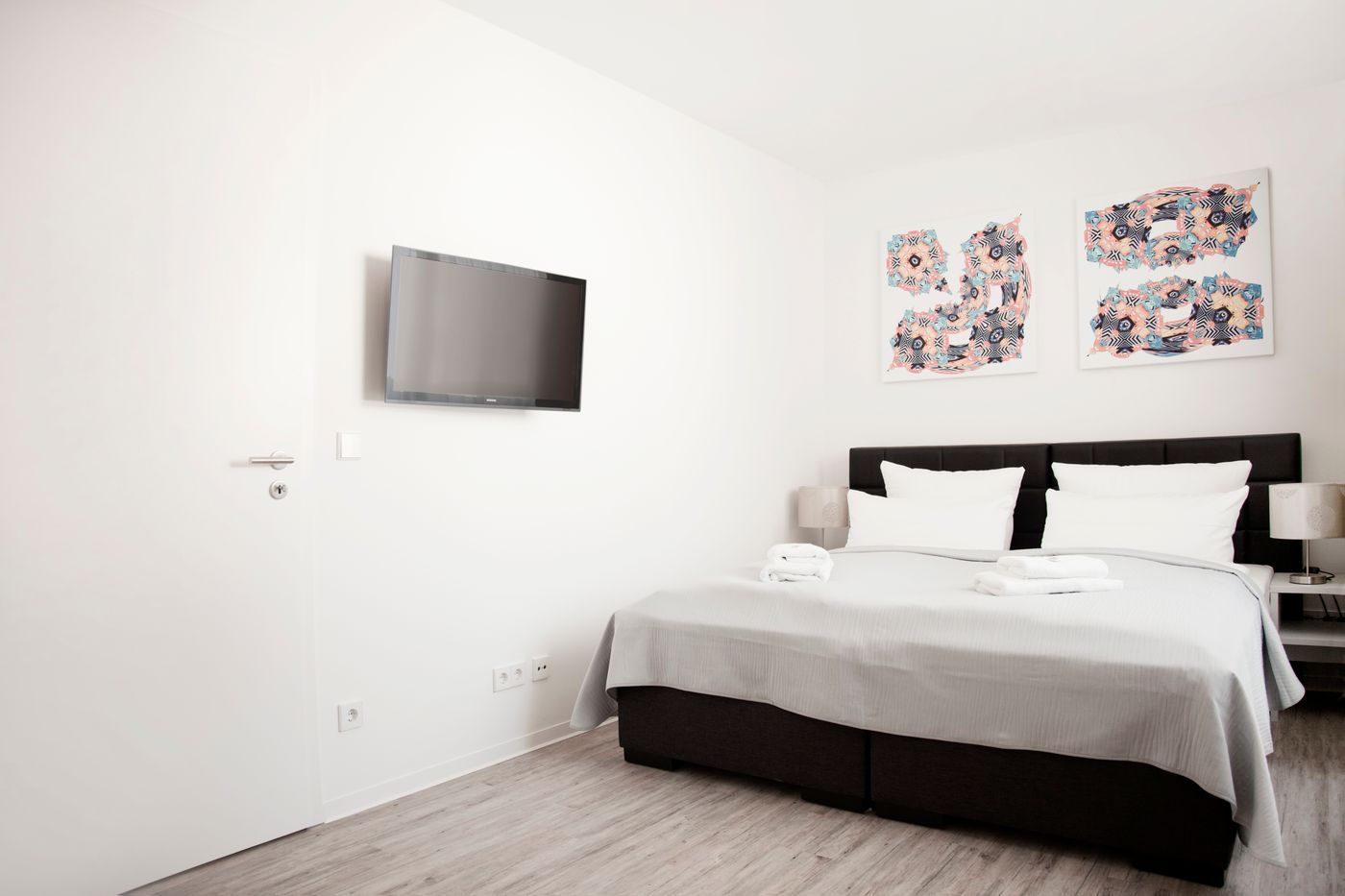 Apartments-Rosenthal-Residence-Room-20